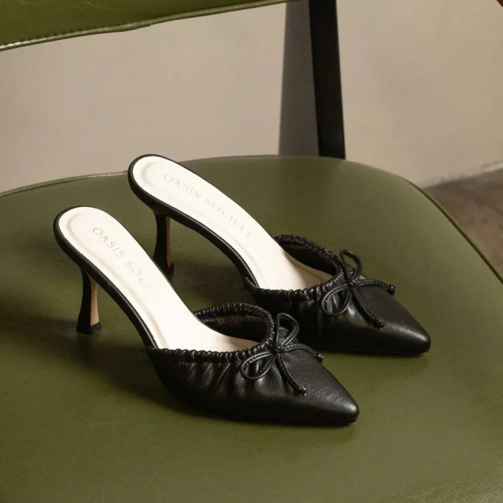 NWOT OASIS Society The Maven pointed Kitten Heel - Picture 3 of 3